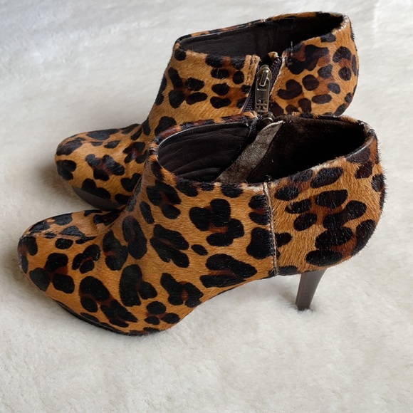 Tory Burch | Leopard Print Pony Hair Platform Ankle Booties | 8.5 - Picture 5 of 16